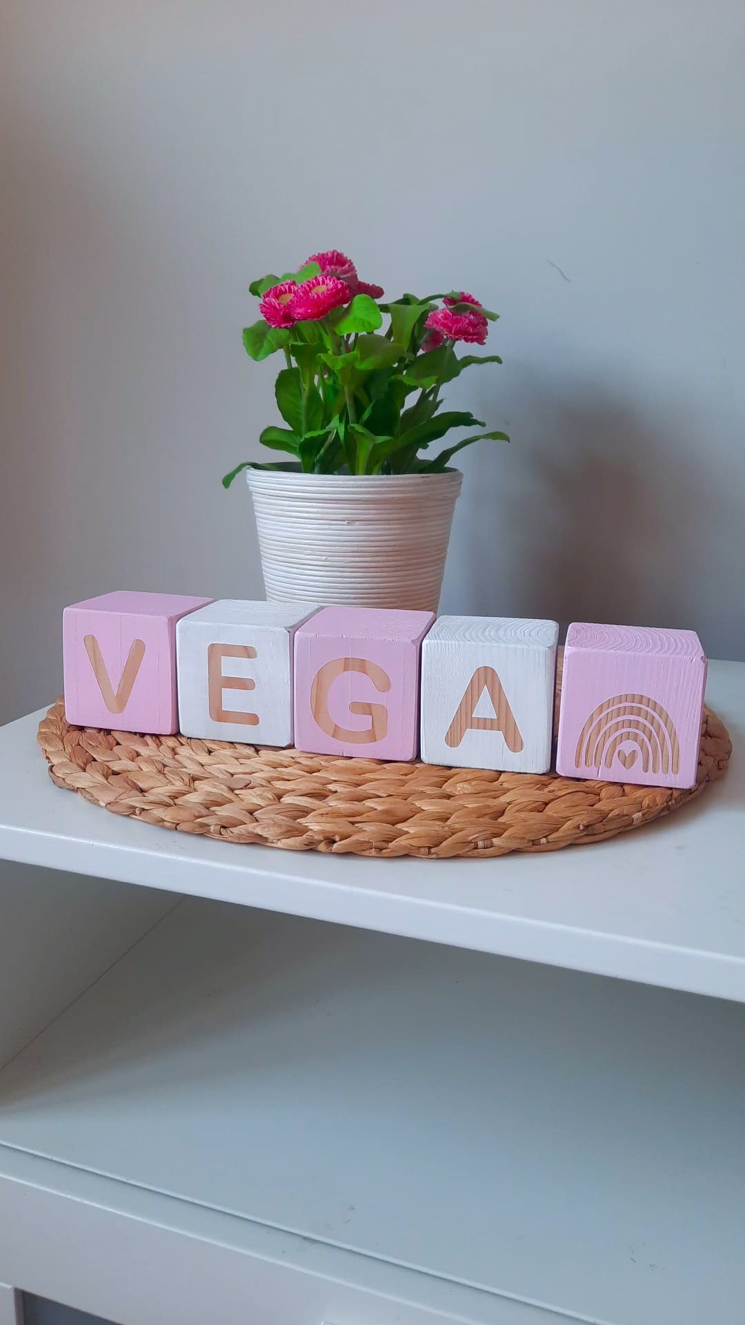 Cubos con letras para formar nombres